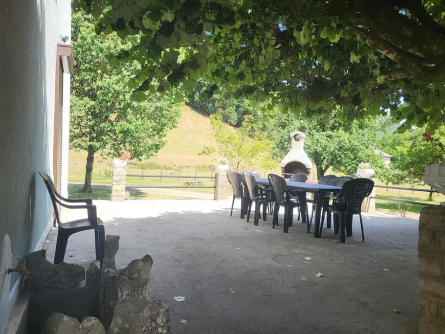 Gite A La Bonne Fermiere Nevy-Sur-Seille エクステリア 写真